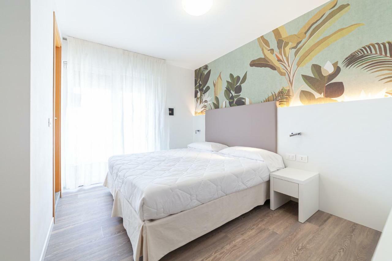 Hotel Columbia & Ninfea Lido di Jesolo Exteriör bild